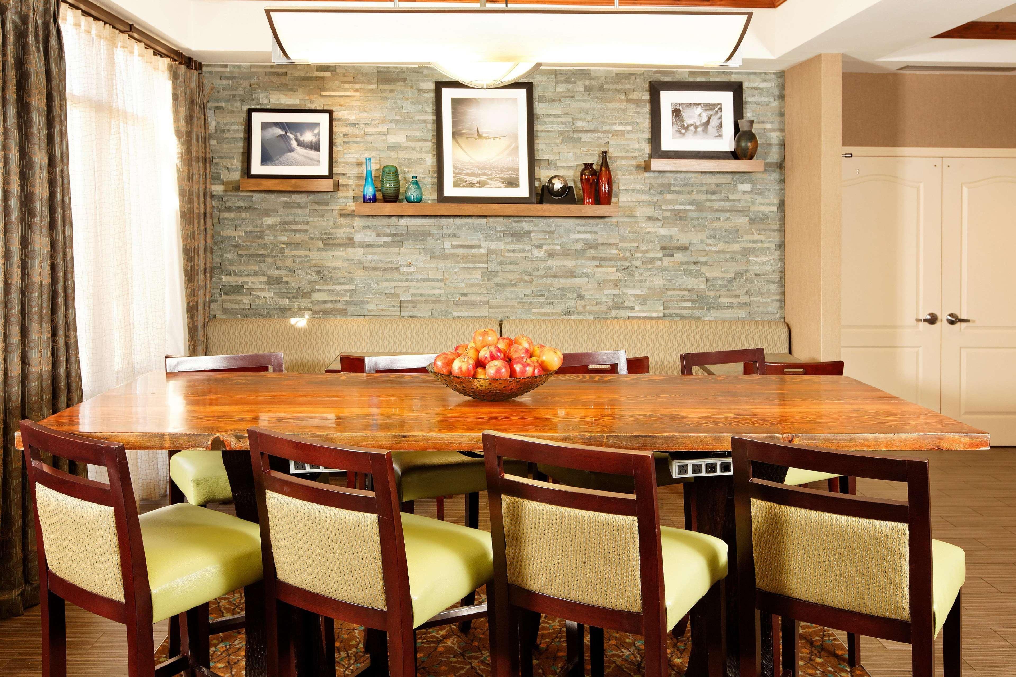 Hampton Inn By Hilton מונטרוז מראה חיצוני תמונה