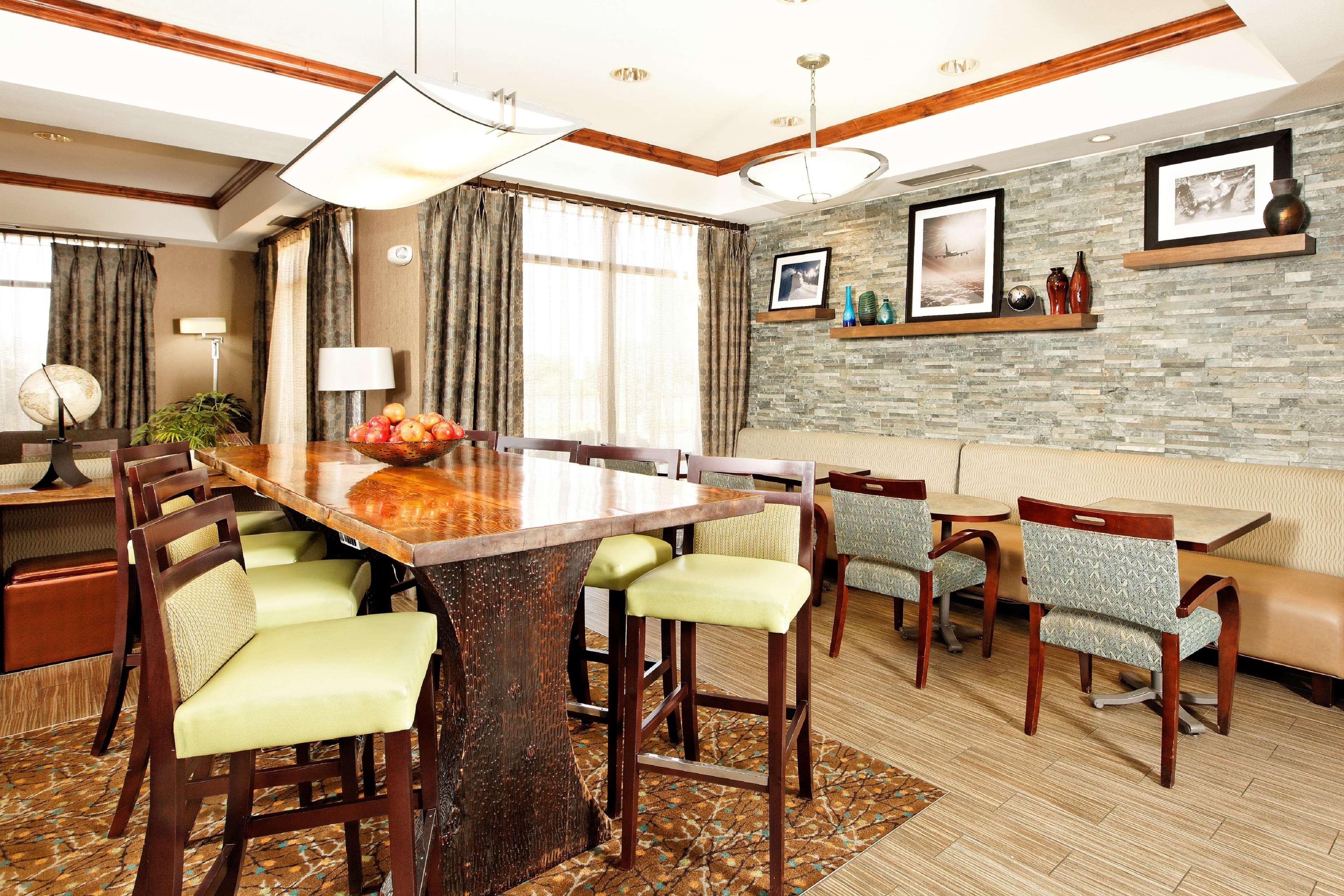 Hampton Inn By Hilton מונטרוז מראה חיצוני תמונה