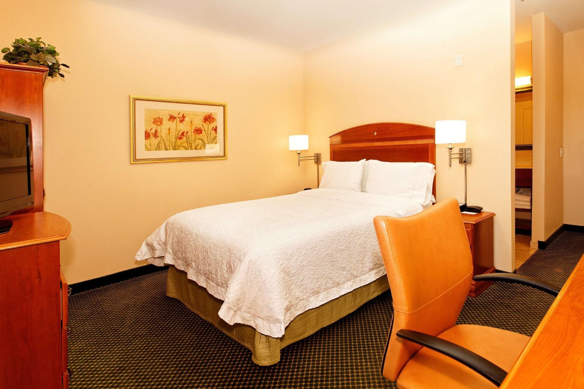 Hampton Inn By Hilton מונטרוז מראה חיצוני תמונה