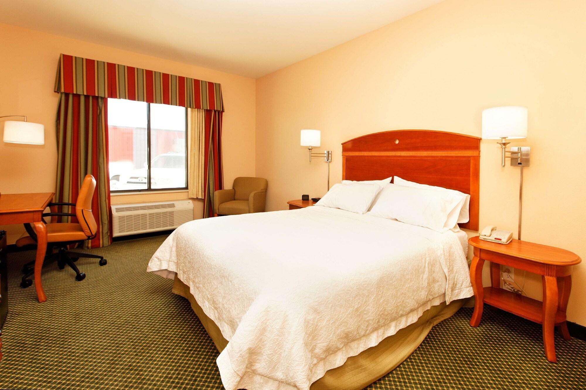 Hampton Inn By Hilton מונטרוז מראה חיצוני תמונה