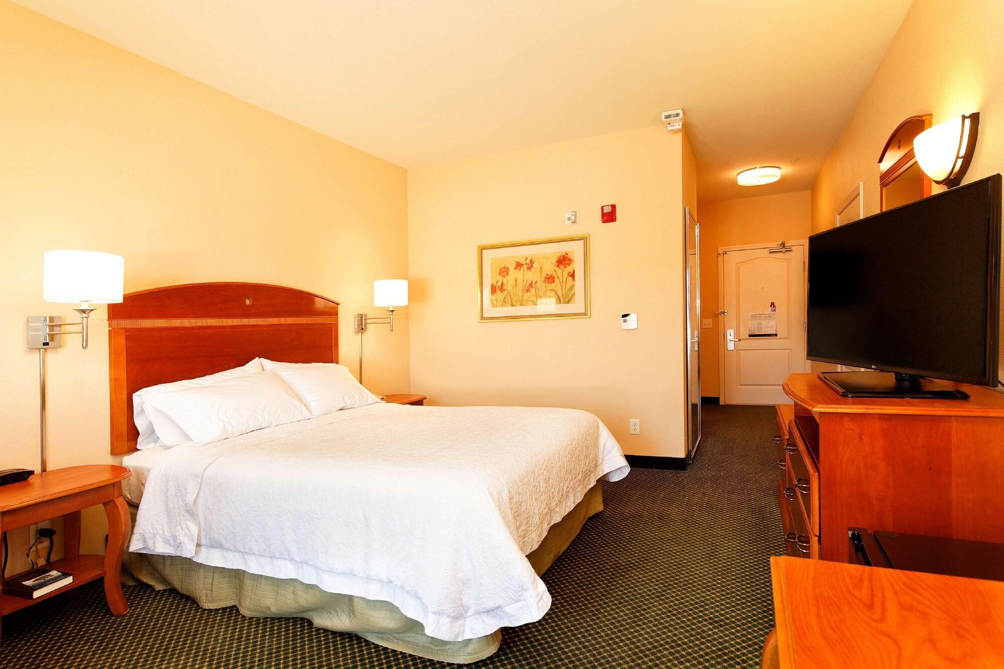 Hampton Inn By Hilton מונטרוז מראה חיצוני תמונה