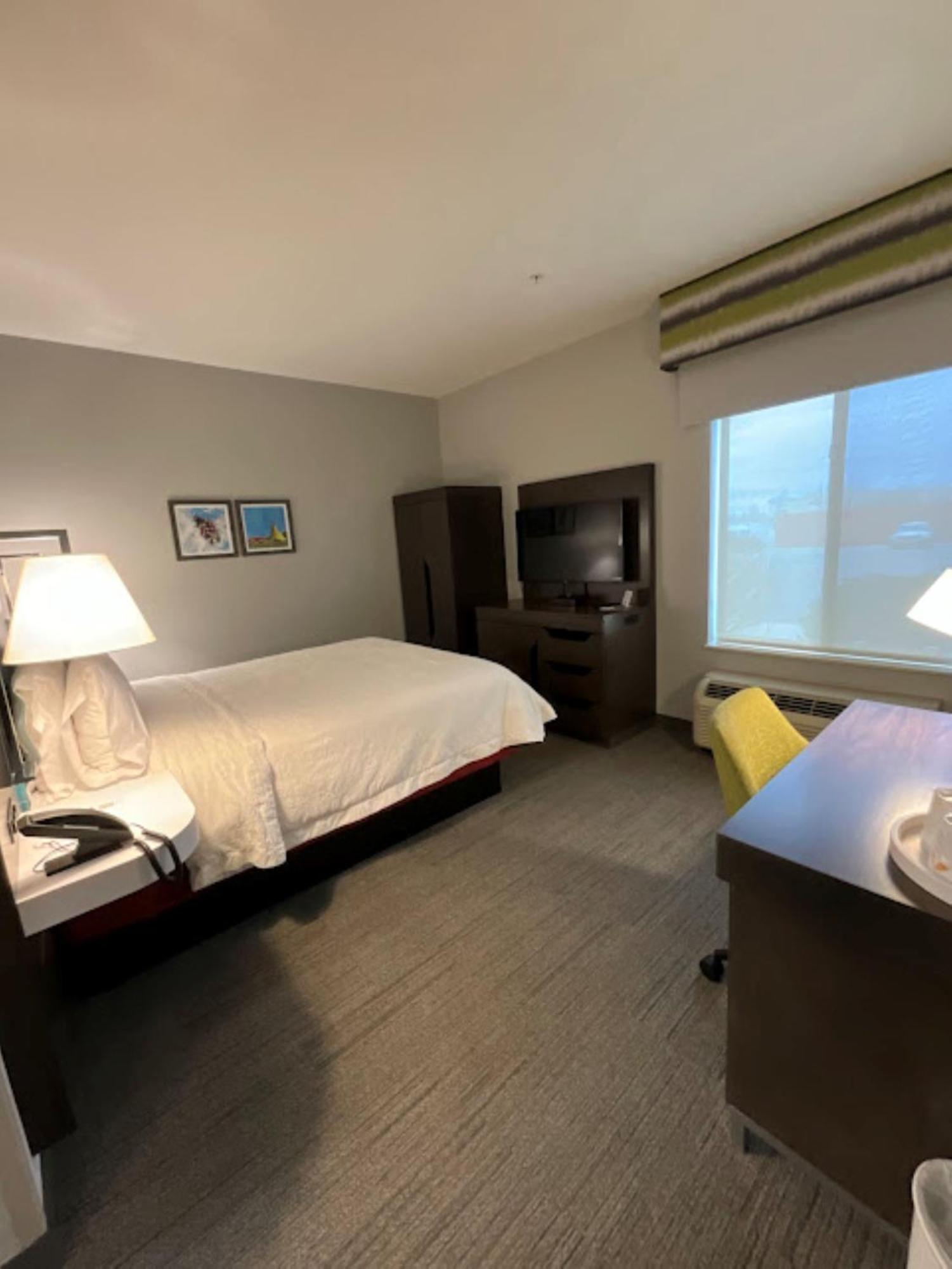 Hampton Inn By Hilton מונטרוז מראה חיצוני תמונה