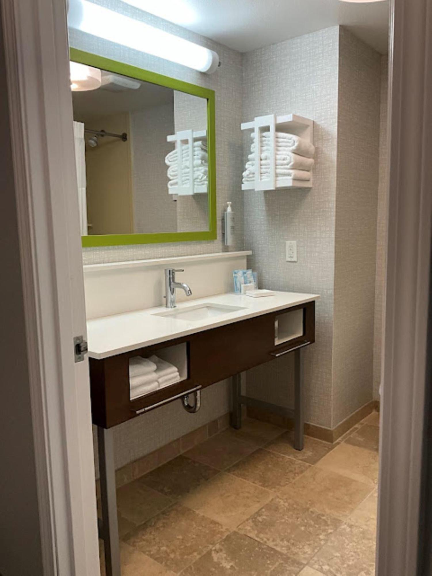 Hampton Inn By Hilton מונטרוז מראה חיצוני תמונה