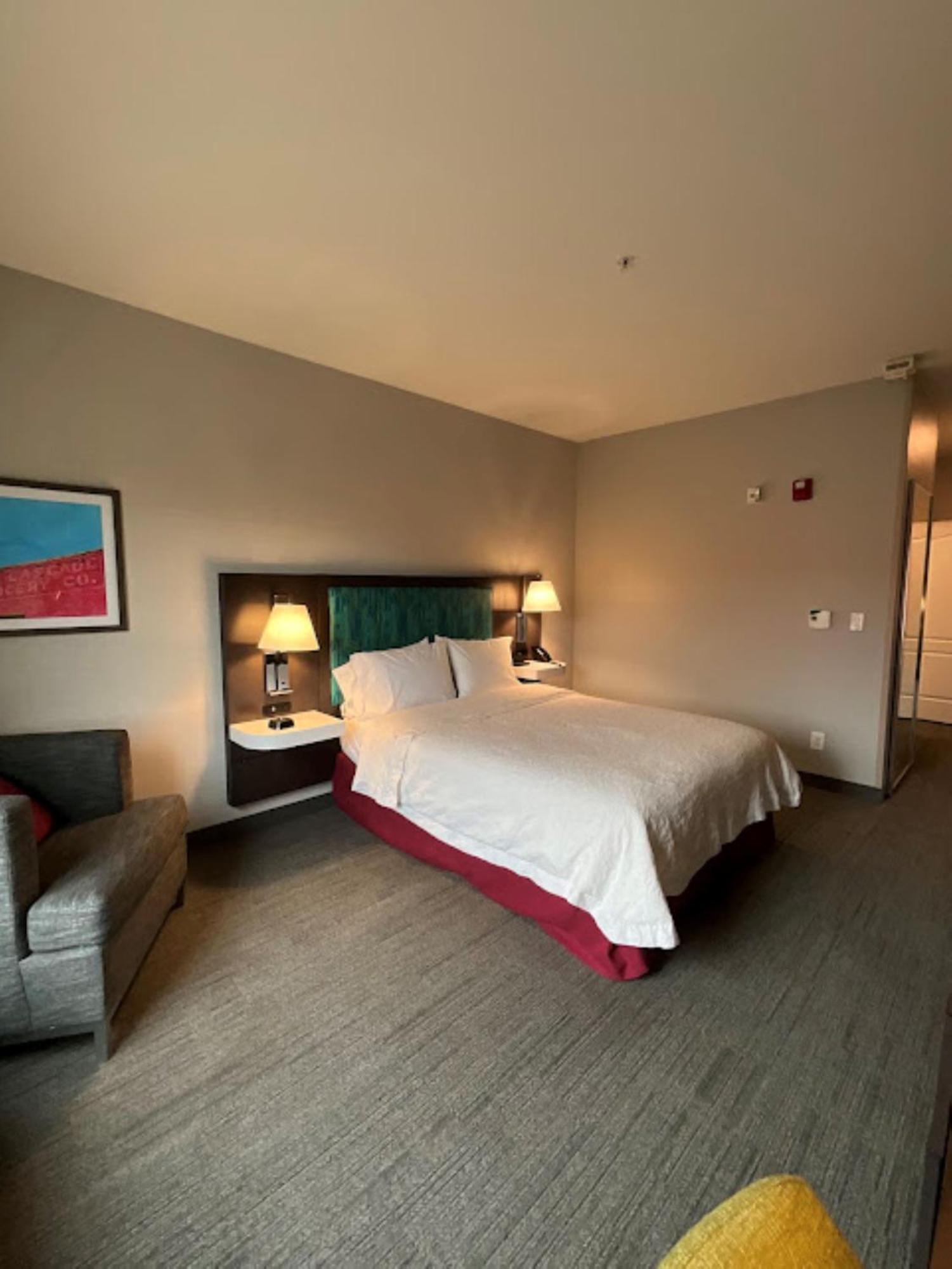 Hampton Inn By Hilton מונטרוז מראה חיצוני תמונה